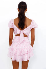 Sweet and cute dress, perfect for a date and guaranteed to turn heads